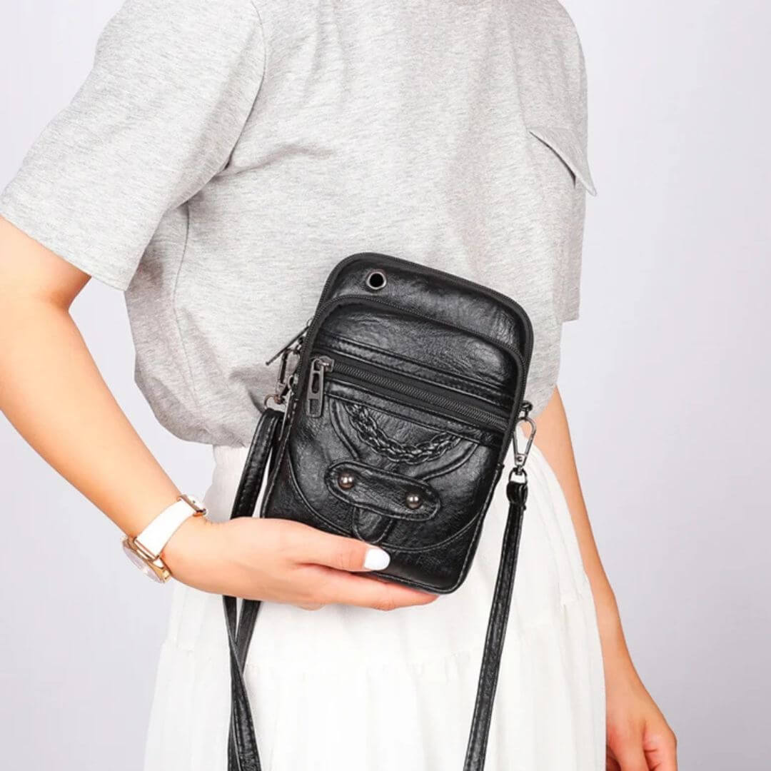 Cassandra’s Sleek Companion | Crossbody Bag Joan's Bags