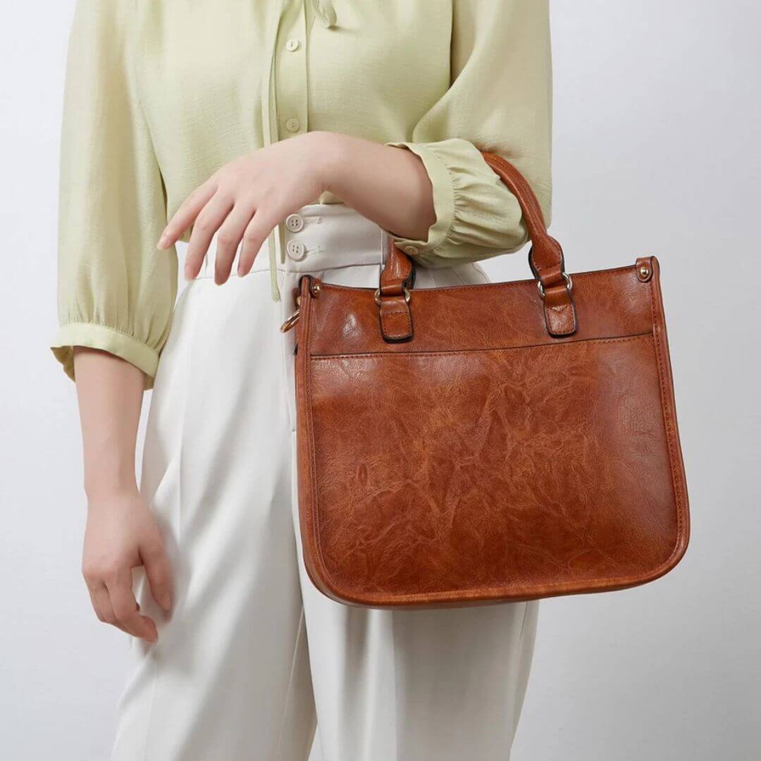 Amanda’s Timeless Chic | Handbag - Joan's Bags