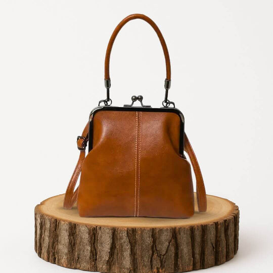 Amelia’s Timeless Kiss Lock | Vintage Handbag - Joan's Bags